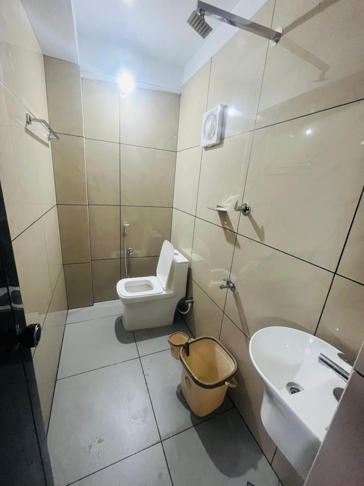 Priya Lodge Calicut Eksteriør billede